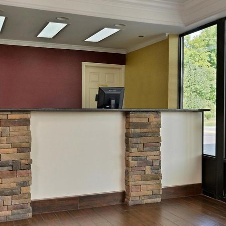 Red Roof Inn Долтон Экстерьер фото